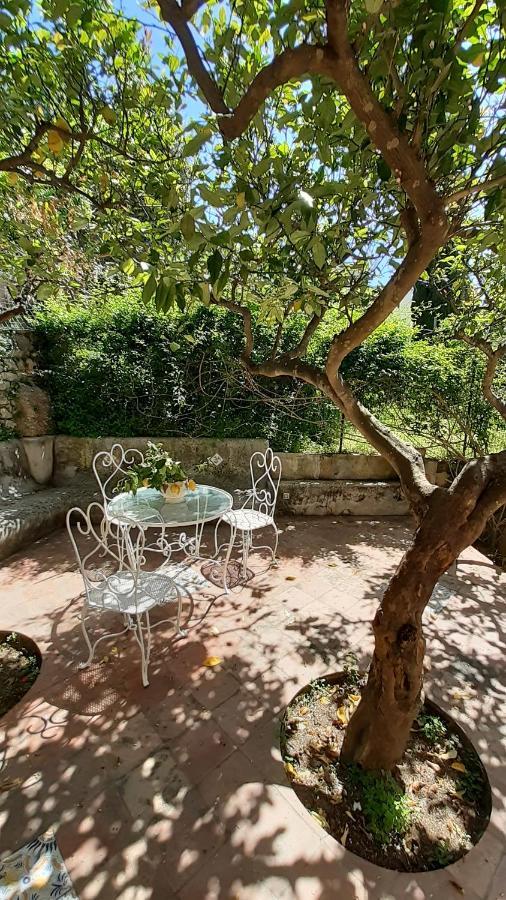 Villa Dorothee กาปรี ภายนอก รูปภาพ